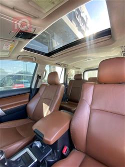 تۆیۆتا لاندكروزر پرادۆ